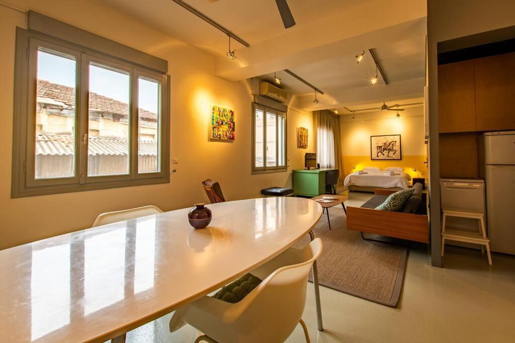 Artistic Spacious Studio Apartment Next To Metro Monastiraki Athén Kültér fotó