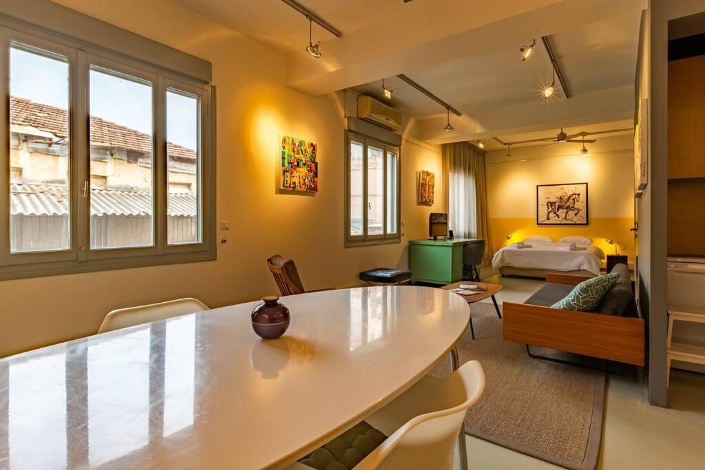 Artistic Spacious Studio Apartment Next To Metro Monastiraki Athén Kültér fotó