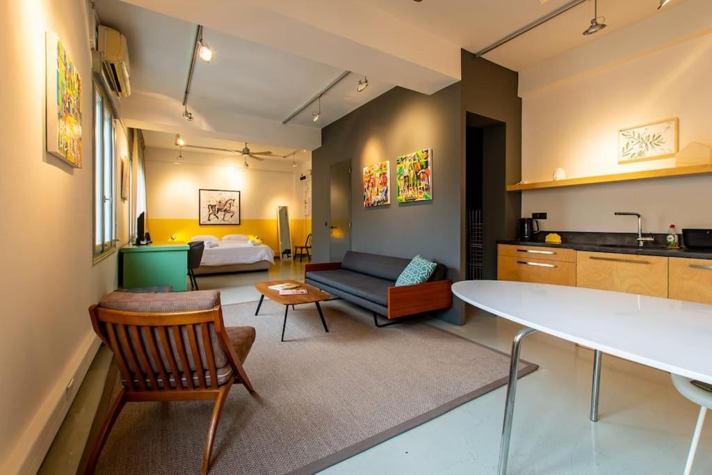 Artistic Spacious Studio Apartment Next To Metro Monastiraki Athén Kültér fotó