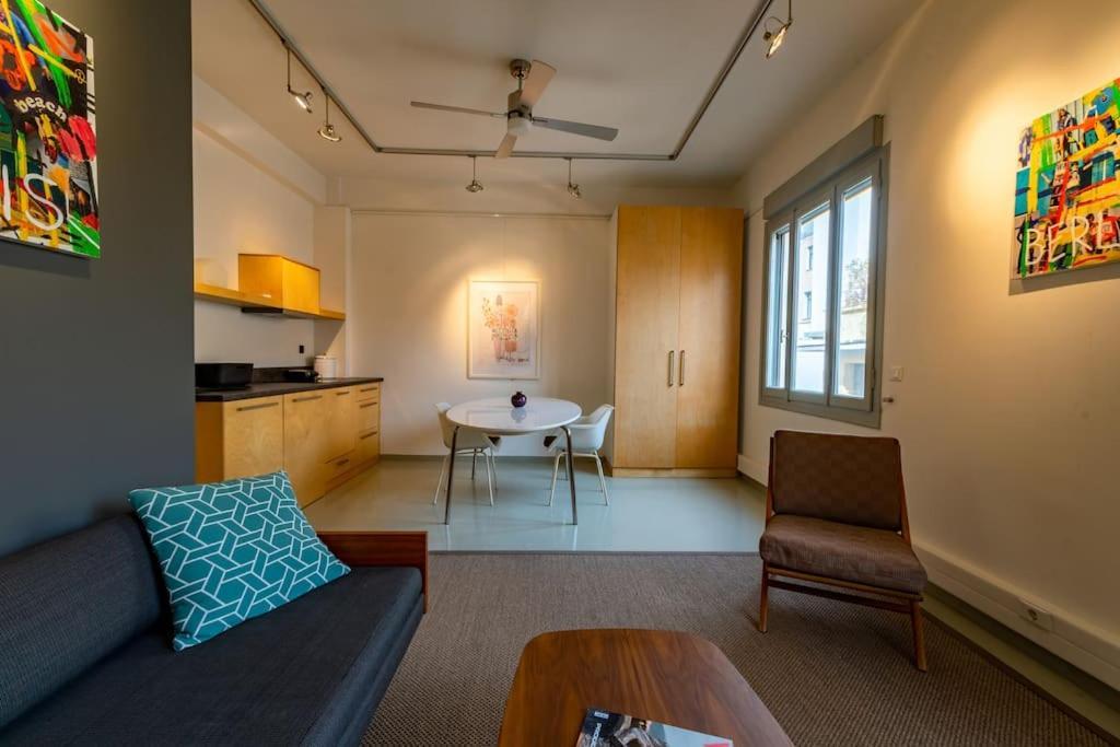 Artistic Spacious Studio Apartment Next To Metro Monastiraki Athén Kültér fotó